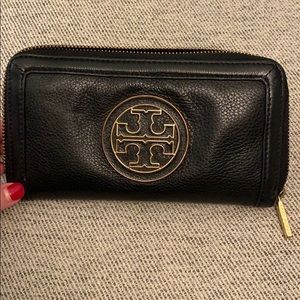 Black Tory Wallet
